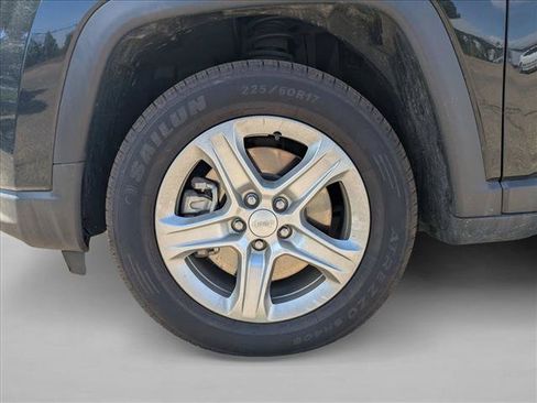 Used 2024 Jeep Compass Latitude AWD/4WD image 27