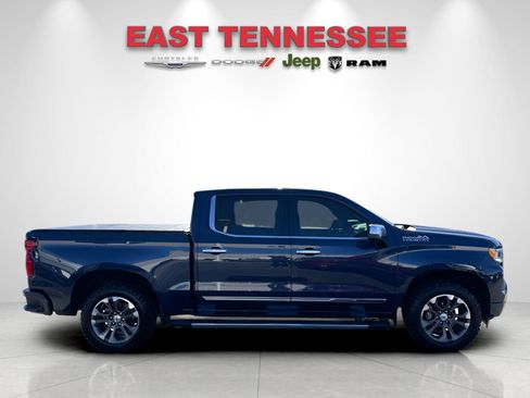 Used 2022 Chevrolet Silverado 1500 High Country w/ Z71 Off-Road Package image 2