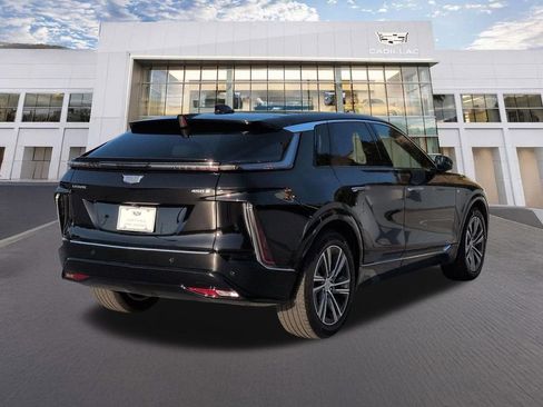 Certified 2024 Cadillac Lyriq Luxury RWD image 5