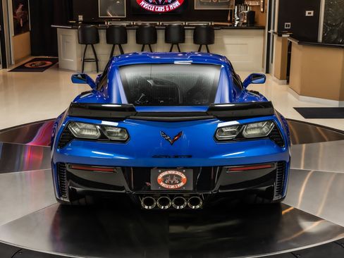 Used 2019 Chevrolet Corvette Z06 image 16