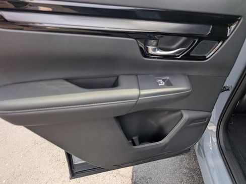 Used 2026 Honda CR-V EX-L image 10