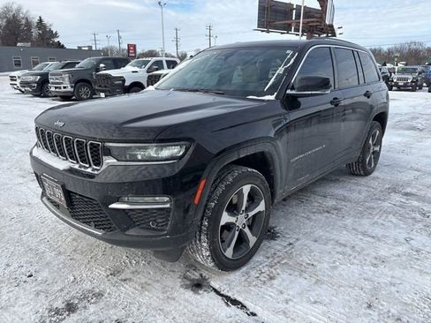 Used 2024 Jeep Grand Cherokee Limited 4xe w/ Luxury Tech Group II image 4