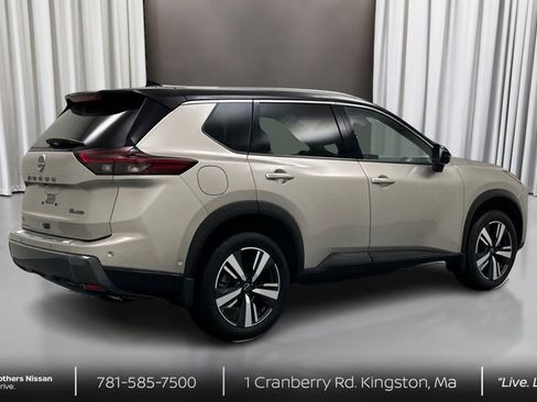 Certified 2025 Nissan Rogue SL w/ SL Premium Package image 5
