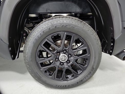 Used 2024 Toyota Tundra Limited AWD/4WD image 20
