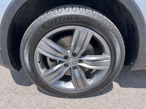Used 2019 Volkswagen Tiguan SEL Premium AWD/4WD image 7