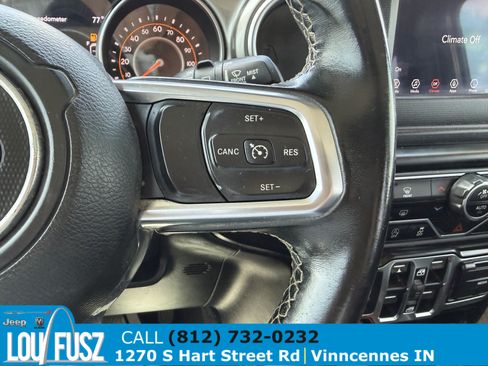 Used 2020 Jeep Wrangler Unlimited Sahara AWD/4WD image 19