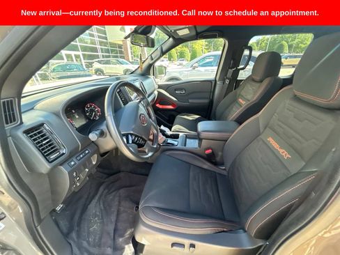 Used 2023 Nissan Frontier PRO-4X w/ Technology Package AWD/4WD image 2