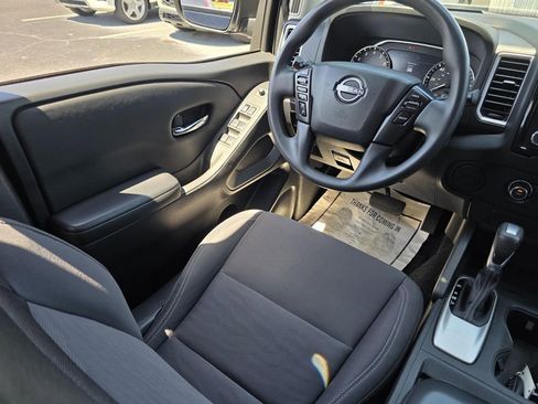 Used 2022 Nissan Frontier SV RWD image 28