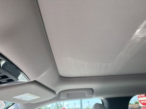 New 2025 Mitsubishi Outlander SEL image 23