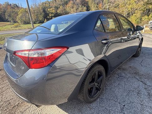 Used 2015 Toyota Corolla LE image 8