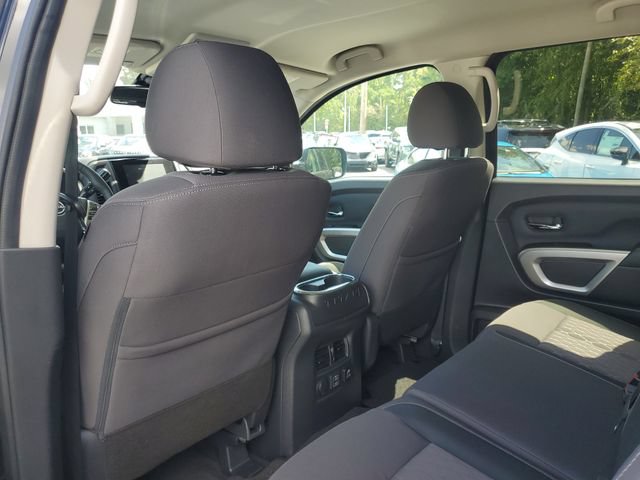 Used 2024 Nissan Titan SV w/ SV Convenience Package RWD image 8
