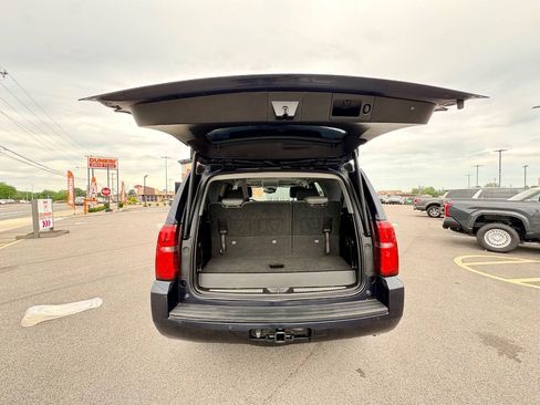 Used 2018 Chevrolet Tahoe LT AWD/4WD image 32
