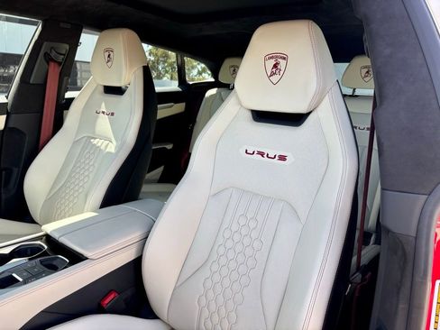 Used 2024 Lamborghini Urus S image 18