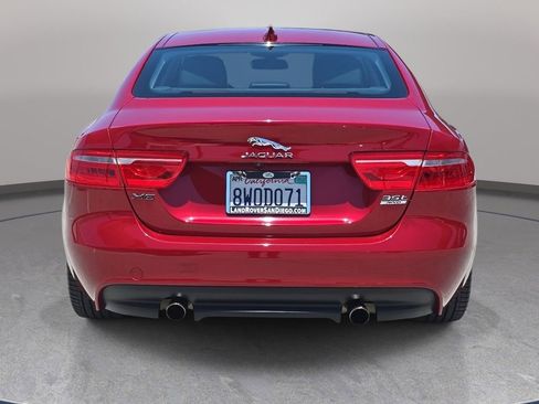 Used 2017 Jaguar XE Prestige AWD/4WD image 7