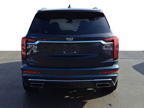 Used 2021 Cadillac XT6 Premium Luxury image 7