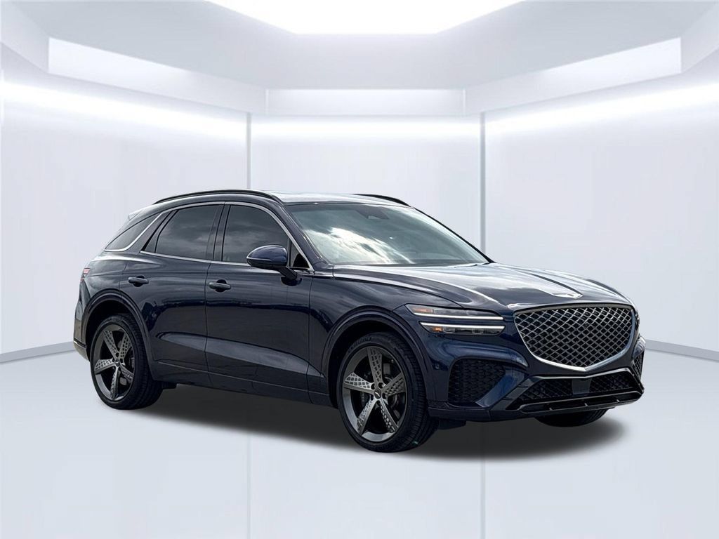 Used 2025 Genesis GV70 3.5T Sport w/ Sport Advanced Package AWD/4WD image 11