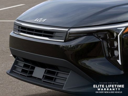 New 2026 Kia K4 FWD image 13