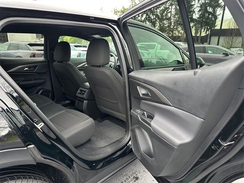 New 2026 Chevrolet Equinox EV LT image 13