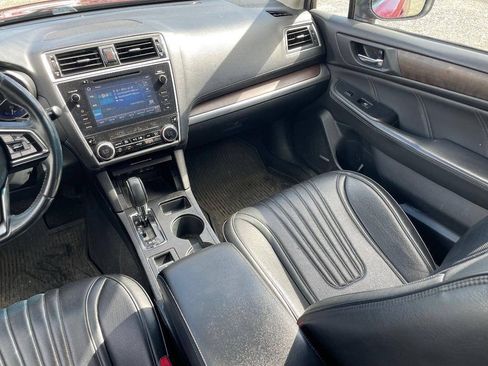 Used 2019 Subaru Outback 3.6R Limited AWD/4WD image 15