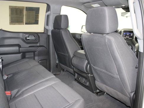 Used 2024 Chevrolet Silverado 1500 Custom image 33