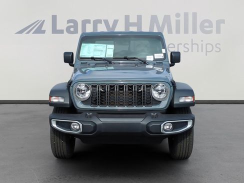 New 2026 Jeep Gladiator Sport image 8