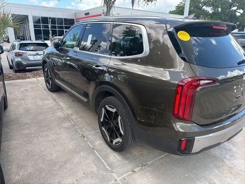 Used 2025 Kia Telluride S AWD/4WD image 6