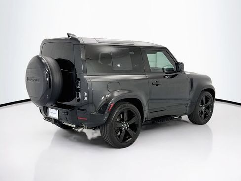Used 2024 Land Rover Defender 90 V8 AWD/4WD image 7