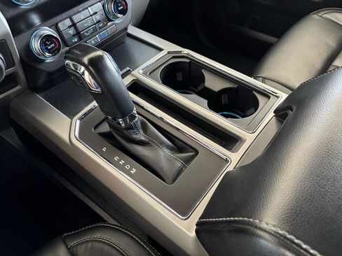 Used 2020 Ford F150 Lariat w/ Equipment Group 502A Luxury AWD/4WD image 16