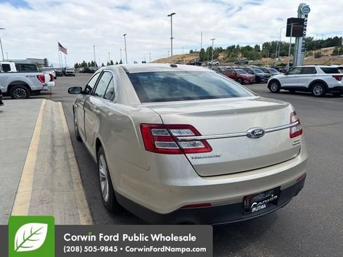 Used 2017 Ford Taurus SEL w/ Equipment Group 201A FWD image 11