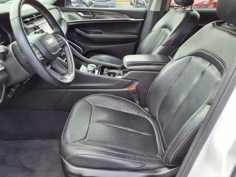 Certified 2022 Jeep Grand Cherokee L Limited AWD/4WD image 16
