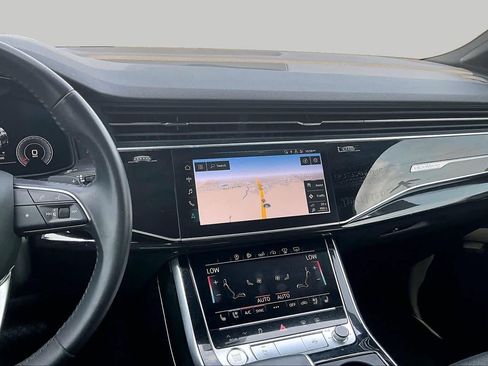 Used 2020 Audi Q7 3.0T Prestige w/ Prestige Package AWD/4WD image 6