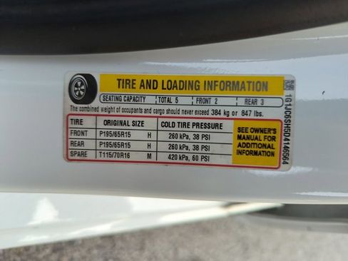 Used 2013 Chevrolet Sonic LT FWD image 14