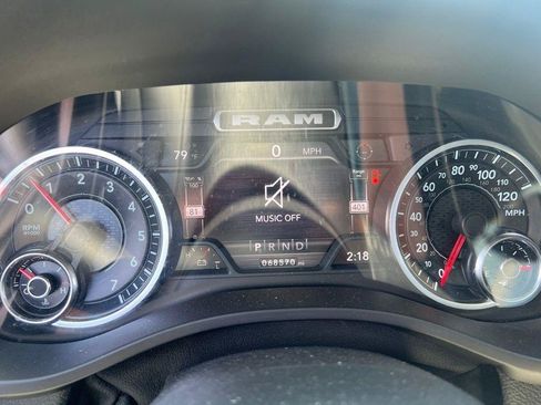 Used 2022 RAM 1500 Big Horn AWD/4WD image 2