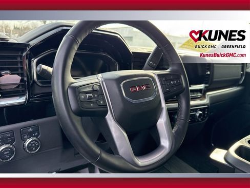 Used 2024 GMC Sierra 1500 Elevation image 19