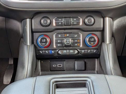 Used 2023 Chevrolet Tahoe Premier AWD/4WD image 21