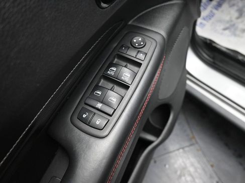 Used 2024 Dodge Durango GT image 32