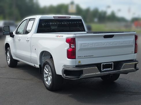 Used 2021 Chevrolet Silverado 1500 LT w/ Fleet Comfort Package AWD/4WD image 5