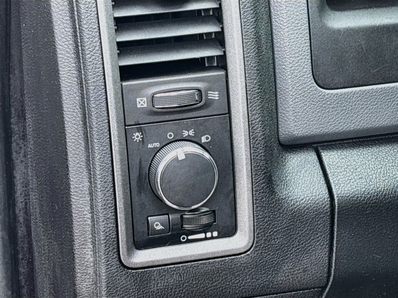 Used 2014 RAM 1500 Tradesman w/ Popular Equipment Group RWD image 10