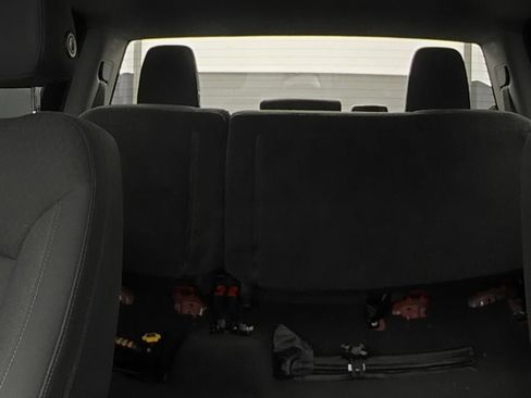 Used 2023 Chevrolet Silverado 1500 Custom RWD image 10