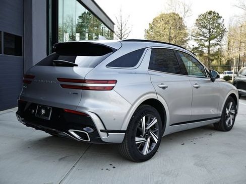 New 2026 Genesis GV70 3.5T Sport Advanced AWD/4WD image 7