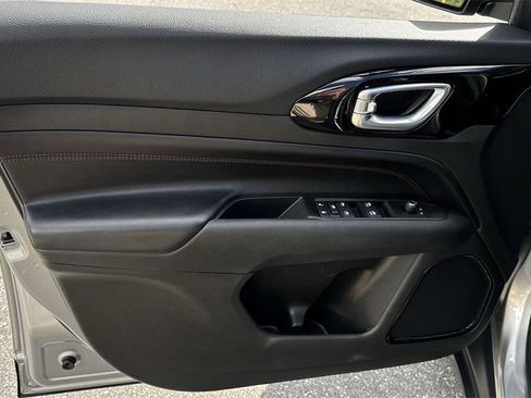 Used 2022 Jeep Compass Trailhawk w/ Trailhawk Convenience Group image 40