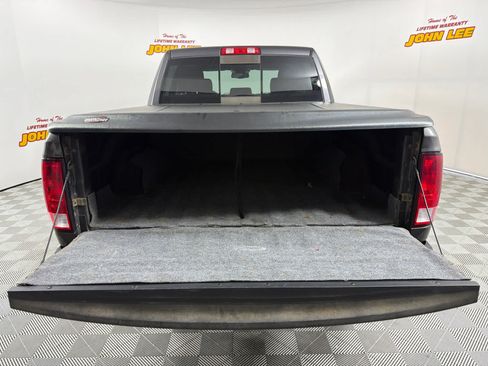 Used 2017 RAM 1500 Big Horn RWD image 5