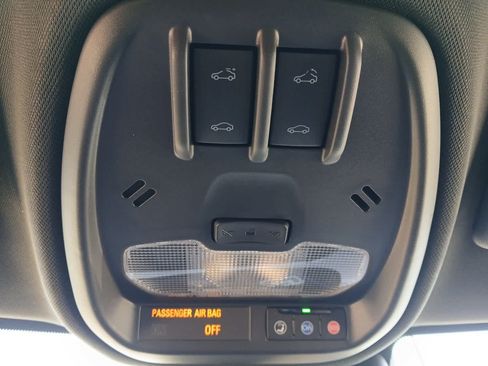 Used 2026 Chevrolet Trax RS w/ Sunroof Package FWD image 47