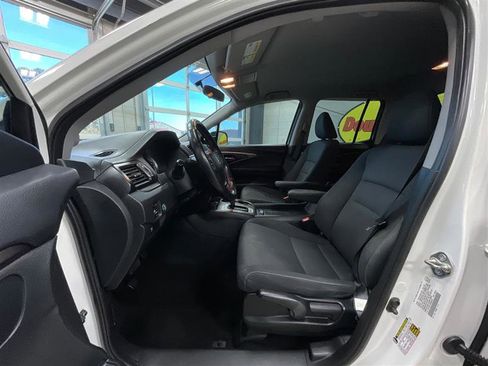 Used 2019 Honda Ridgeline Sport image 11