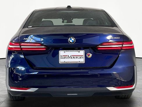 New 2026 BMW 530i xDrive w/ Premium Package AWD/4WD image 5