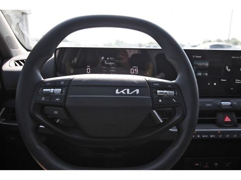 New 2026 Kia K4 FWD image 15
