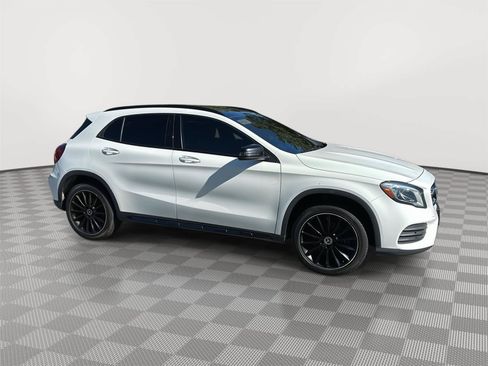 Used 2019 Mercedes-Benz GLA 250 4MATIC image 4