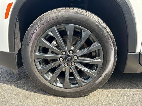 Used 2023 Chevrolet Traverse RS AWD/4WD image 8