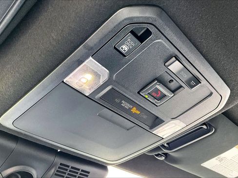 Used 2025 Toyota 4Runner SR5 image 34