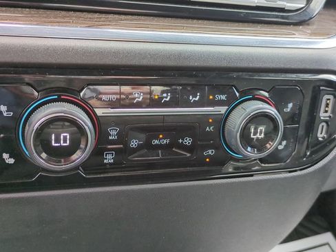 Used 2023 Chevrolet Silverado 1500 LT image 19